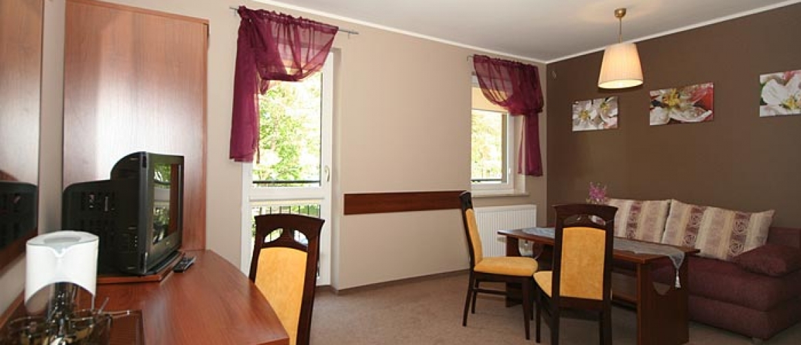 1679091c5a880faf6fb5e6087eb1b2dc_92862eda59e4f8edef23ba9b8f92a959_1166x502