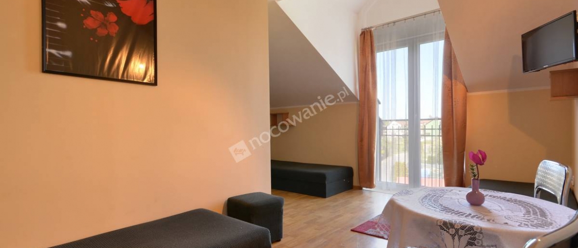 3f36764e2e4e94359fa38b69d2abffe3_c2b06731837aa295bb0931f399c6fb74_1166x502