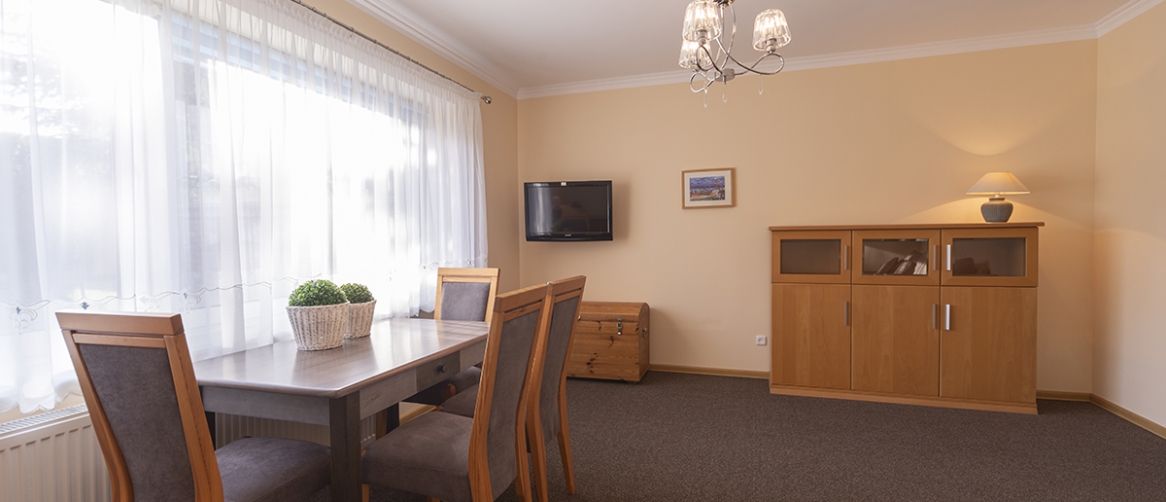 6940308de25ba5ee7d66a9f0f93b7aab_c6c16bc0bcc1ab57af13817407a3683b_1166x502