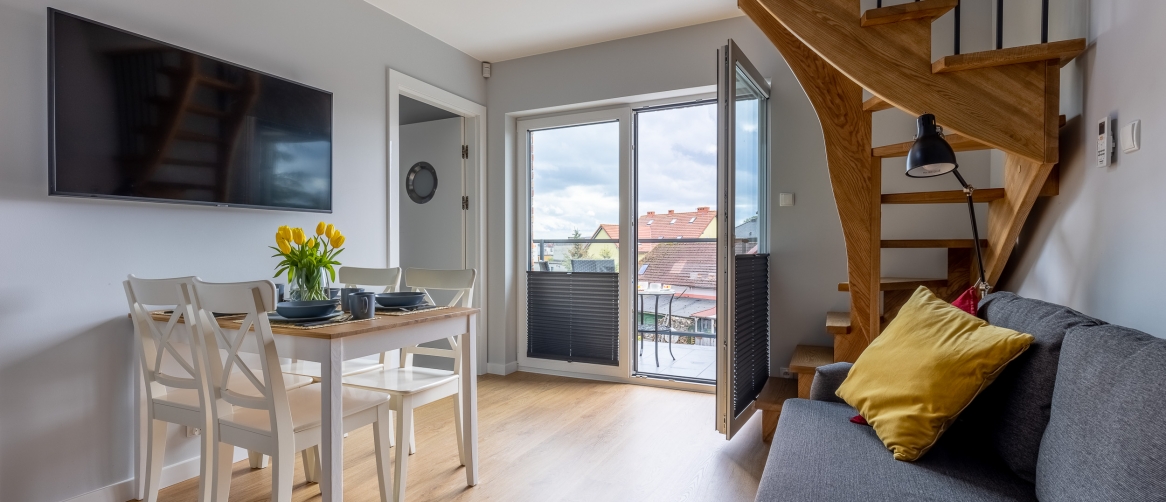 79863272c2eaf3e6c289fff64c91ef70_b7e6c1a7119146798219784cb2de8b71_1166x502