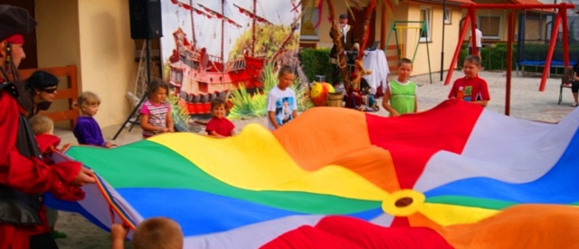 8f14e45fceea167a5a36dedd4bea2543_0cea175f06deb4fd1f77fb067951e2bf_1166x502